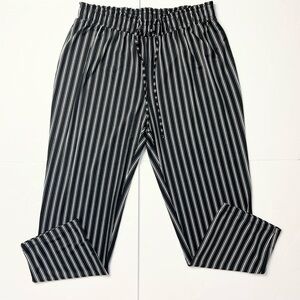 Final price buy as is) 

Black and White Striped Women’s Pants